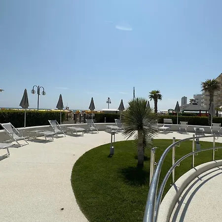 Magica Immobiliare - Bagni Miramare 21 Apartment *